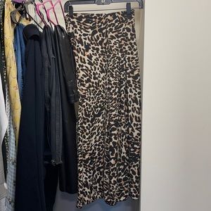 Zara leopard print Midi skirt size S